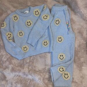 Lola And The Boys Smiley Fuzzy Set